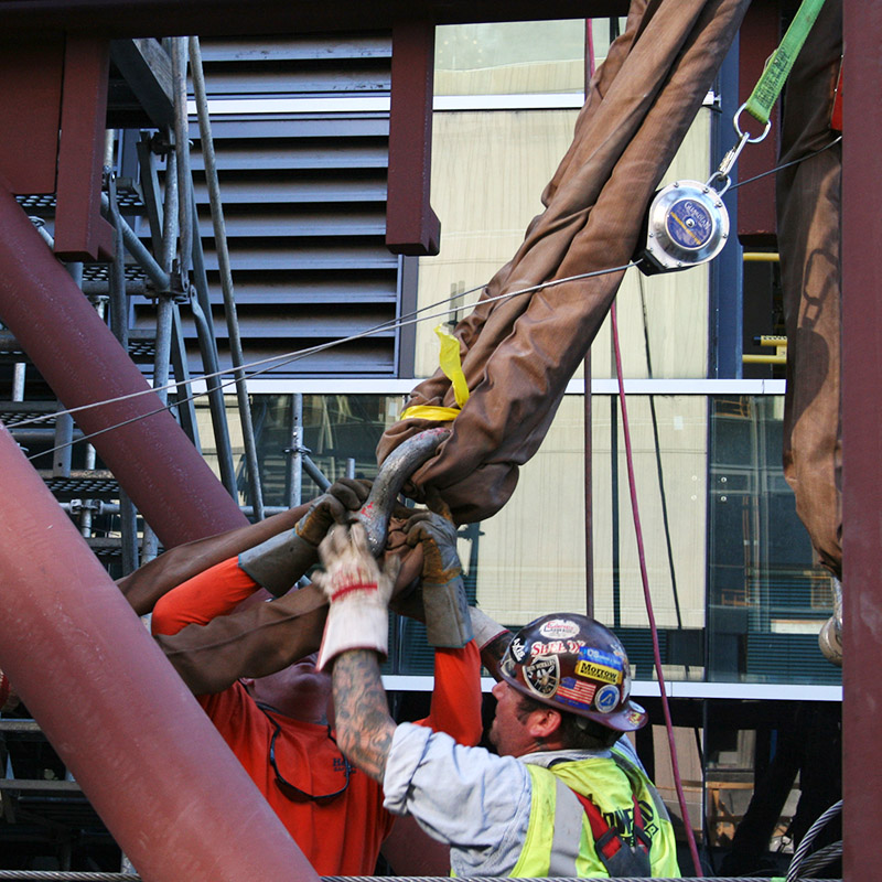 rigging tools and equipment